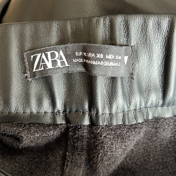 Zara faux leather mini black skirt - Picture 4 of 5